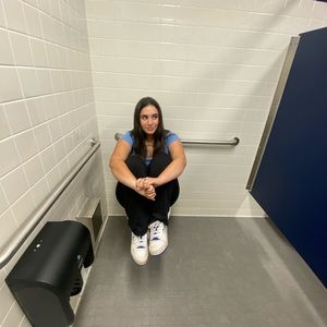 Meet your Posher, Maya